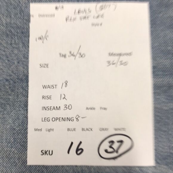 90s LEVIS 550 Jeans Men 36x30 Relaxed Straight Light Wash Denim Blue Mexico - Picture 16 of 16